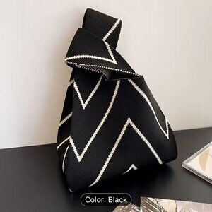 Black & White Geometric Design Small Knit Purse Bag Satchel NWOT